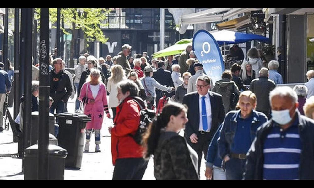 Πώς την «πάτησε» η Γερμανία με την άρση των μέτρων - Φόβοι μη γίνει Ιταλία